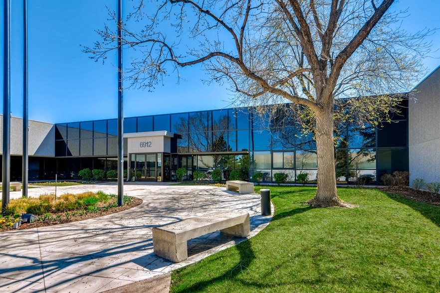 More Photos Of 6912 S Quentin St, Centennial Light Distribution For Lease