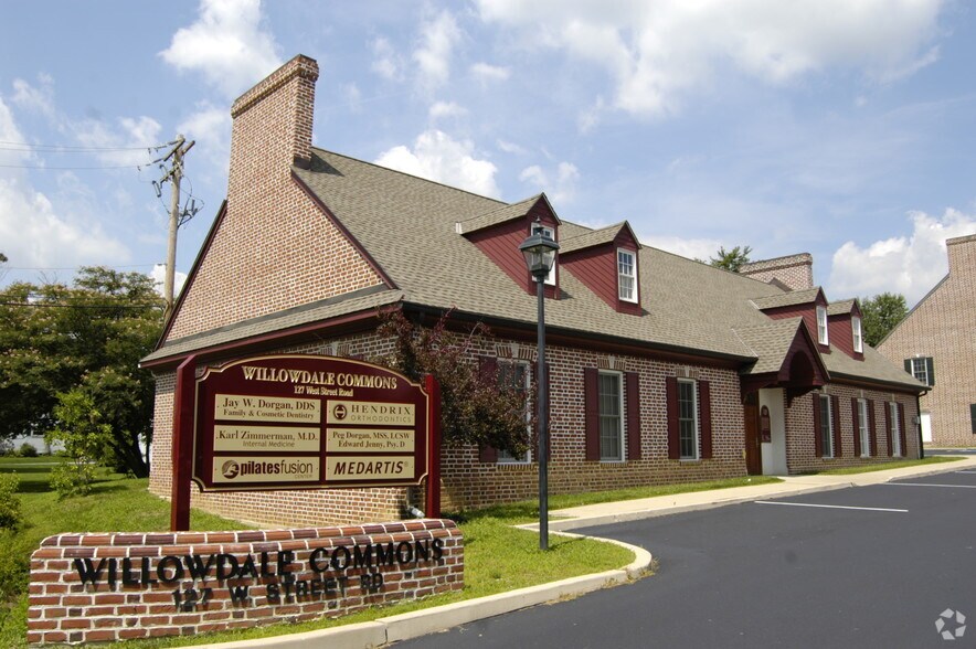 Primary Photo Of 127 W Street Rd, Kennett Square Medical For Lease