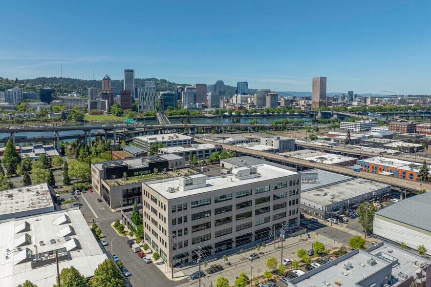 Primary Photo Of 1615 SE 3rd Ave, Portland Unknown For Lease