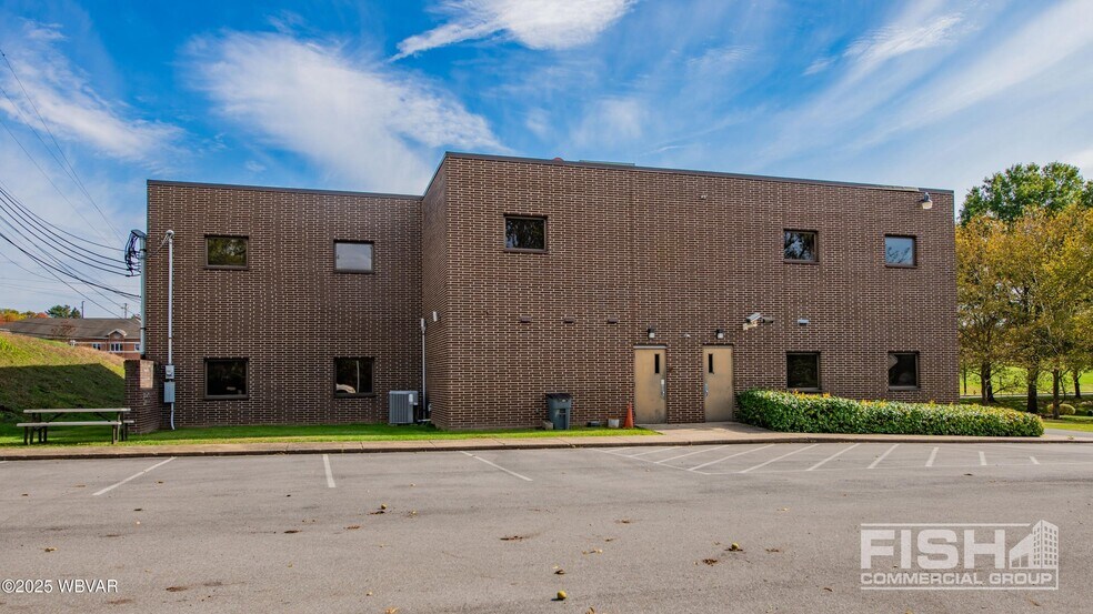 More Photos Of 1601 Sycamore Rd, Montoursville Office For Sale