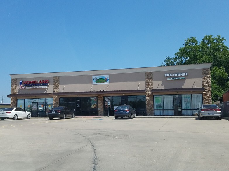 More Photos Of 6622 Pinemont Dr, Houston General Retail For Lease