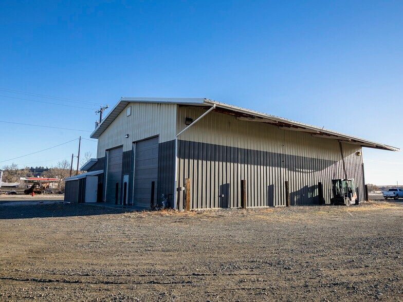 More Photos Of 800 Clough Ave, Columbus Service For Lease