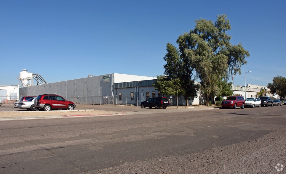 Primary Photo Of 4932 W Colter St, Glendale Warehouse For Sale