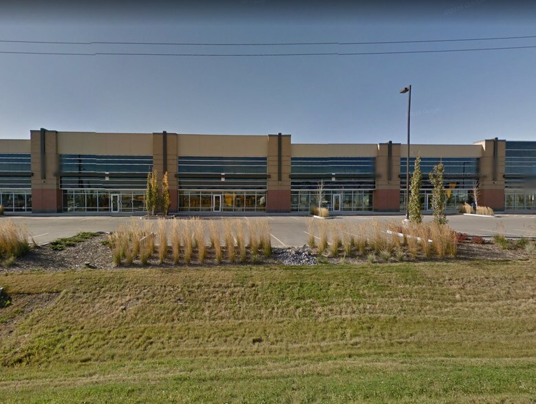 Primary Photo Of 7106 42nd St, Leduc Service For Lease