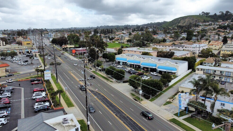 More Photos Of 3902 Pacific Coast Hwy, Torrance Unknown For Lease