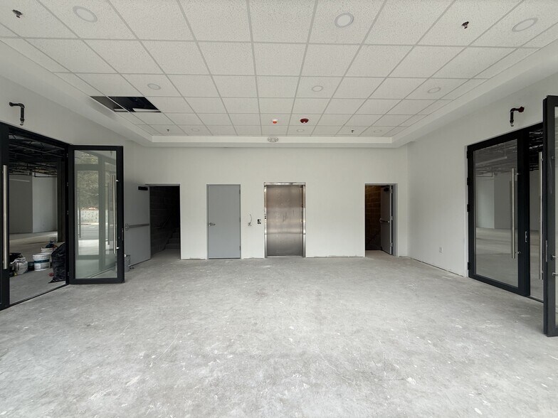 More Photos Of 4560 Satellite Blvd, Duluth General Retail For Sale