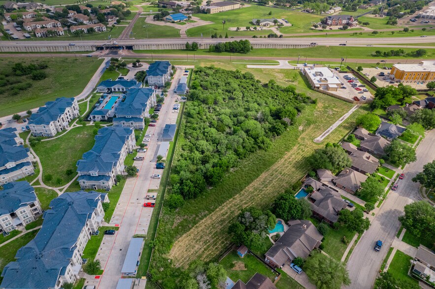 More Photos Of 8303 Zac Lentz Parkway, Victoria Land For Sale