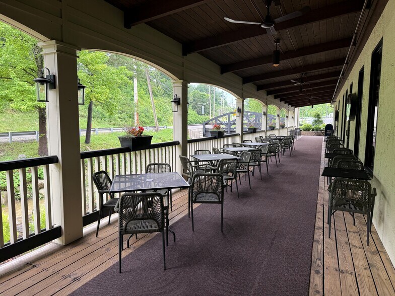 More Photos Of 1580 McLaughlin Run Rd, Upper Saint Clair Office For Lease