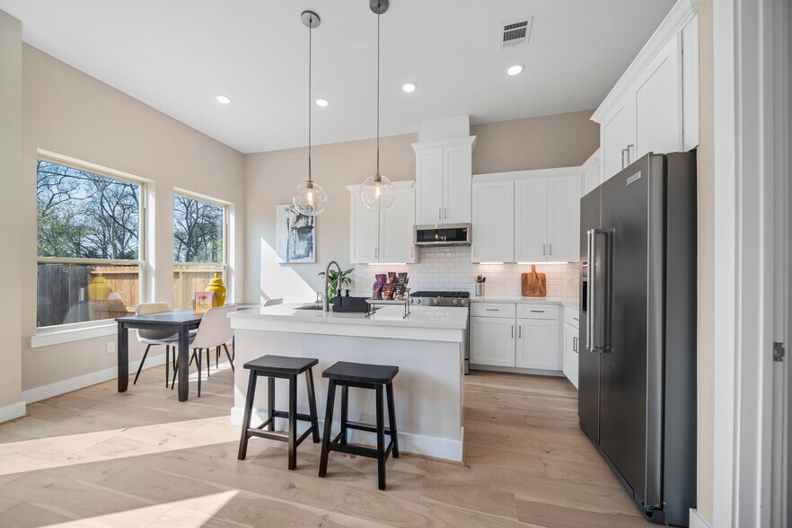 More Photos Of 2632 Paul Quinn St, Houston Apartments For Sale