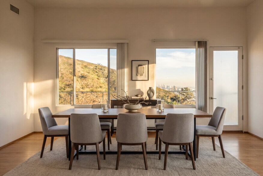 More Photos Of 2000 Wattles Dr, Los Angeles Flex For Sale