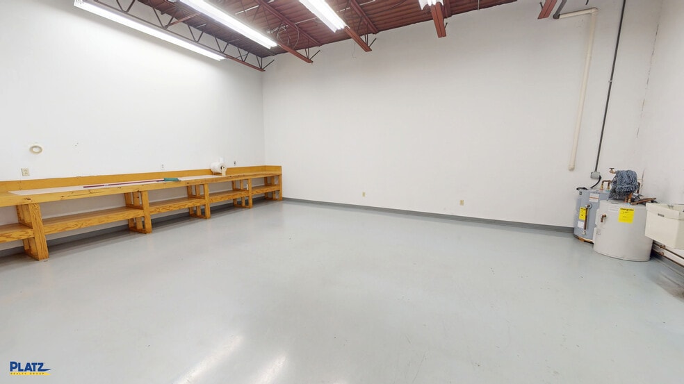 More Photos Of 4030 Simon Rd, Youngstown Industrial For Sale