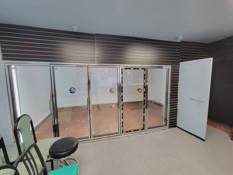 More Photos Of 575 1st St, Gilroy Restaurant For Sale