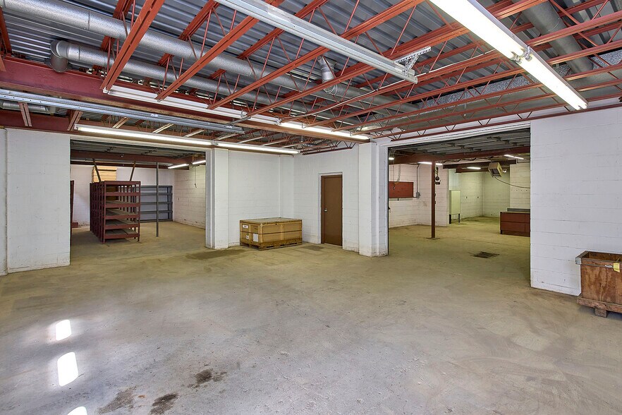 More Photos Of 6328 Elk River Rd, Clendenin Auto Repair For Sale