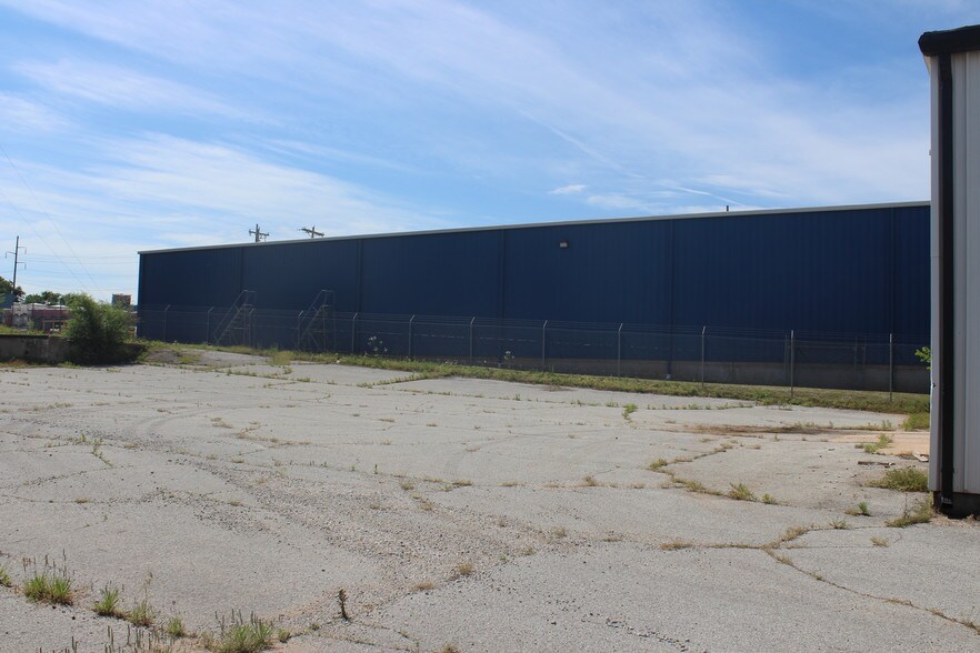 More Photos Of 2200 S Prospect Ave, Oklahoma City Manufacturing For Sale