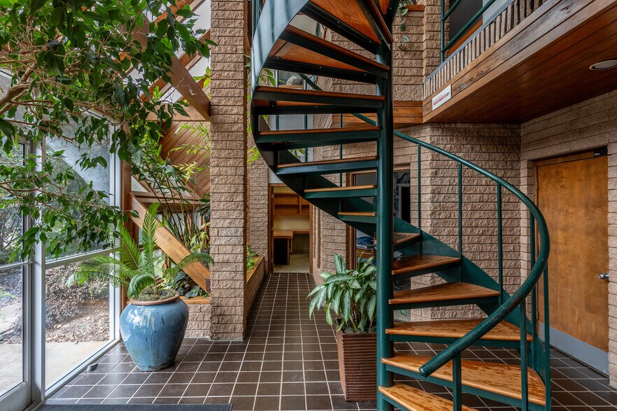 More Photos Of 850 W Morgan St, Raleigh Loft Creative Space For Sale