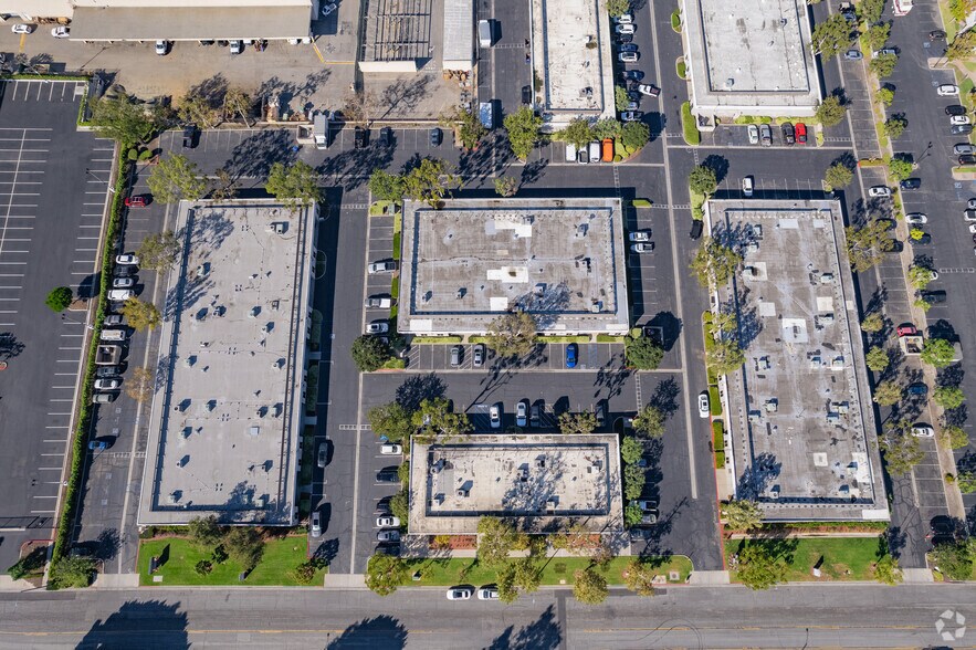 More Photos Of 2599 E 28th St, Signal Hill Unknown For Lease