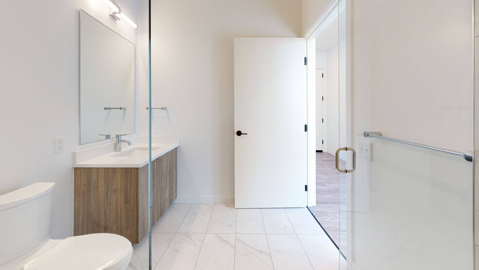 More Photos Of 1190 S Pennsylvania St, Denver Apartments For Sale