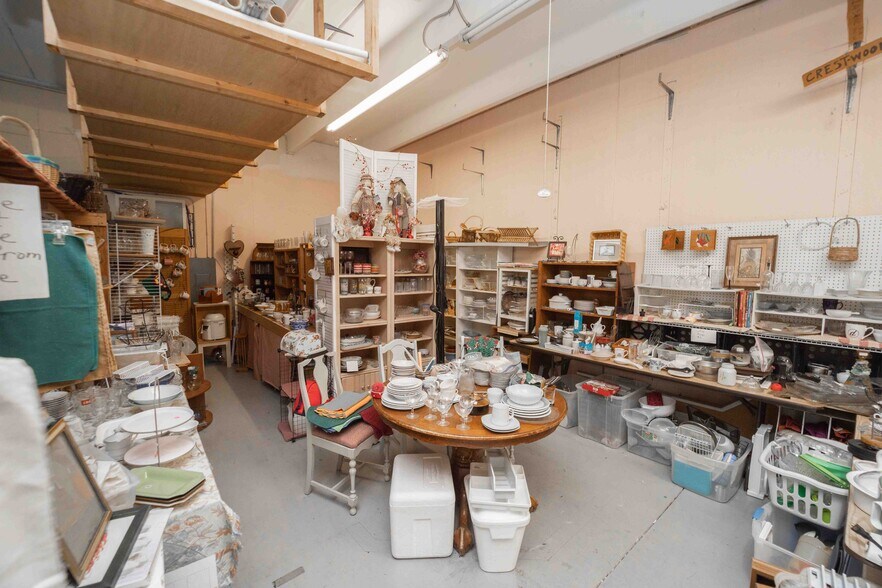 More Photos Of 619 N Dixie Ave, Fruitland Park General Retail For Sale