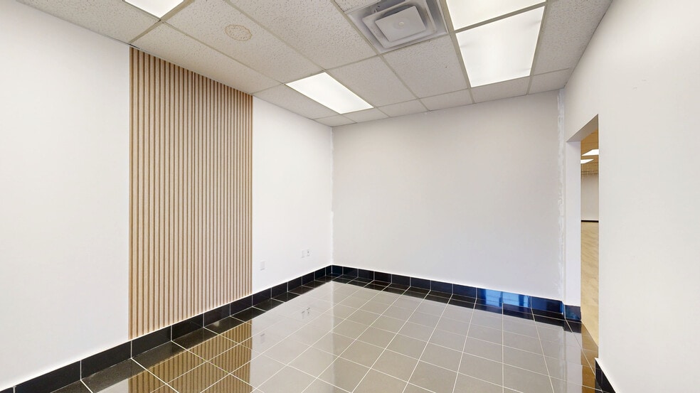 More Photos Of 6925 Lake Ellenor Dr, Orlando Unknown For Lease