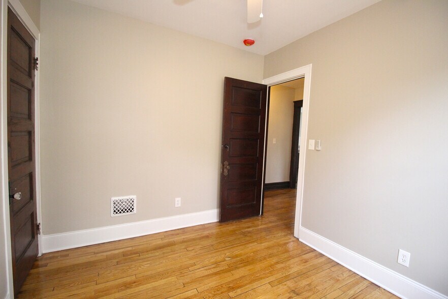 More Photos Of 7501 Dunedin St, Detroit Apartments For Sale