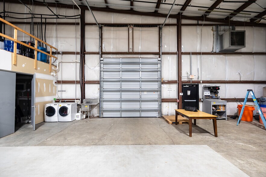 More Photos Of 110 Greenfield St, Wilmington General Retail For Sale