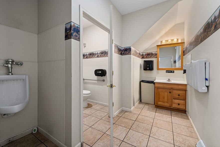 More Photos Of 392 Slate Run Rd, Slate Run Hospitality For Sale