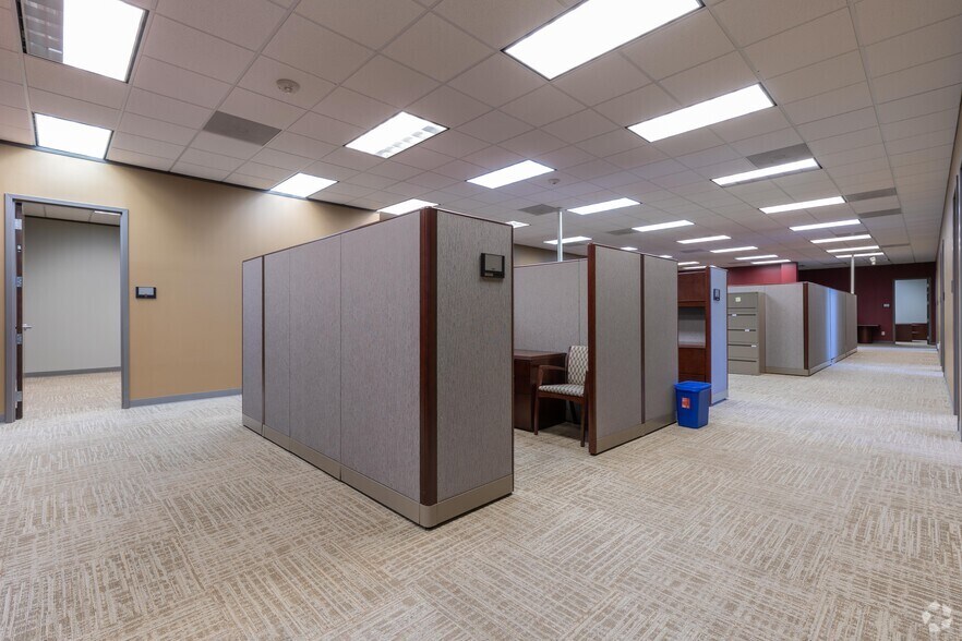 More Photos Of 8303 Cypresswood Dr, Spring Office For Lease