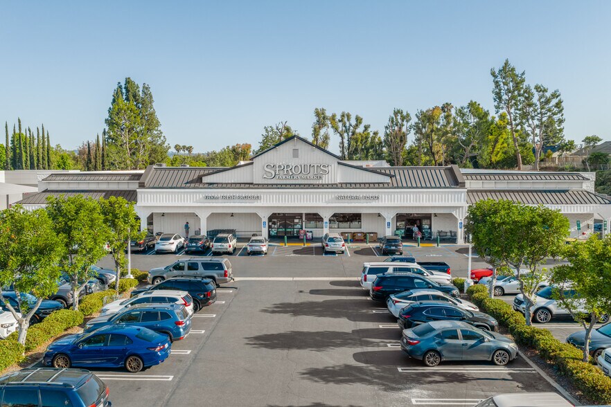 More Photos Of 17474-17580 Yorba Linda Blvd, Yorba Linda Unknown For Lease