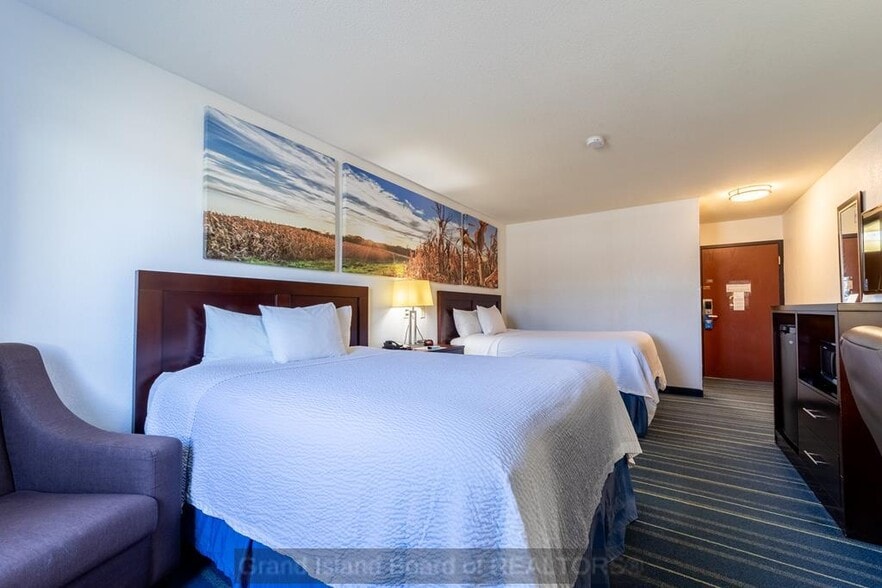 More Photos Of 2620 N Diers Ave, Grand Island Hotel For Sale