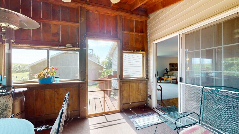 More Photos Of 17069 400th St, Leland Contractor Storage Yard For Sale