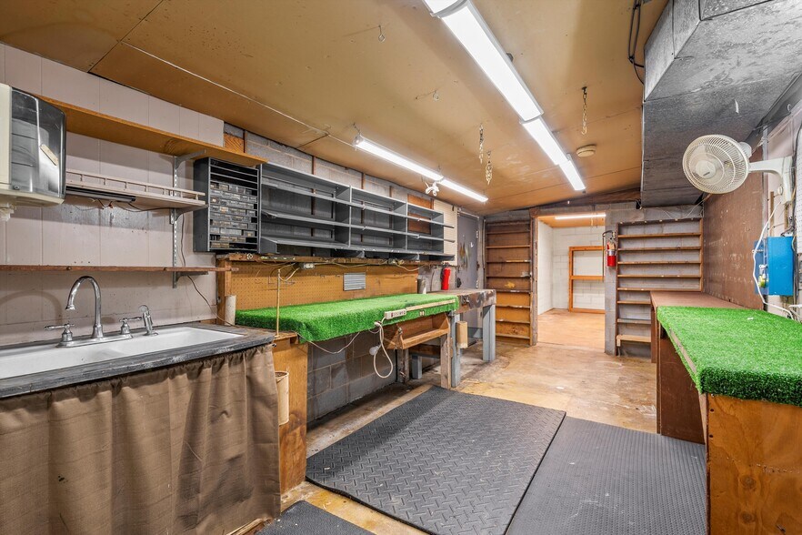 More Photos Of 103-105 E Center Street, Lorena Storefront For Sale