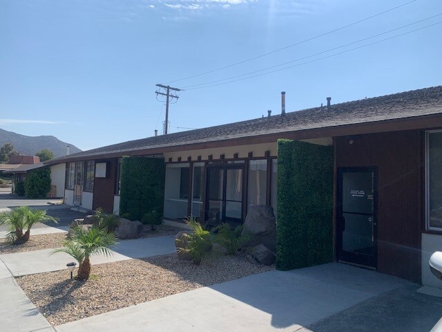 More Photos Of 7434 Jackson Dr, San Diego Medical For Lease