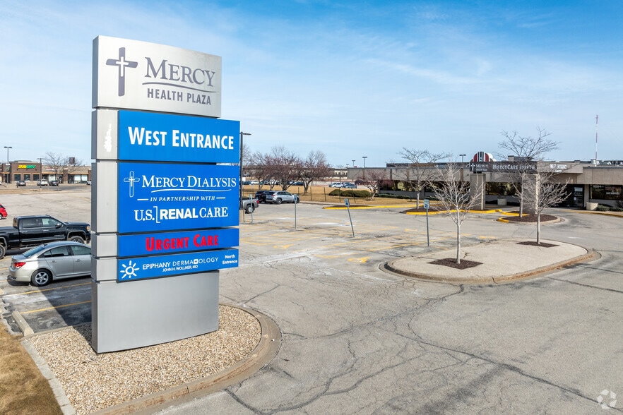 More Photos Of 5264 Council St NE, Cedar Rapids Medical For Lease