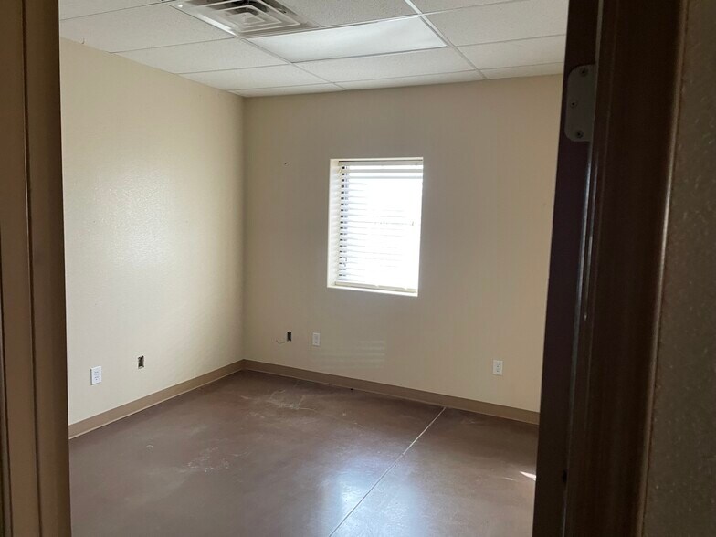 More Photos Of 2006 Oil Mill Rd, Pecos Industrial For Lease