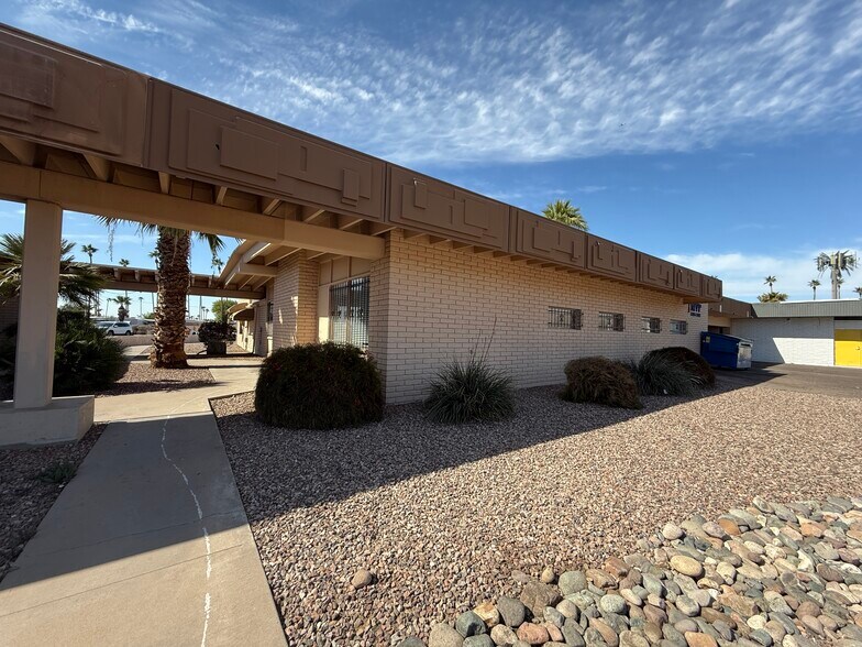 More Photos Of 4700 N 51st Ave, Phoenix Medical For Sale