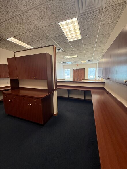 More Photos Of 11031 US Hwy 19 N, Port Richey Medical For Lease