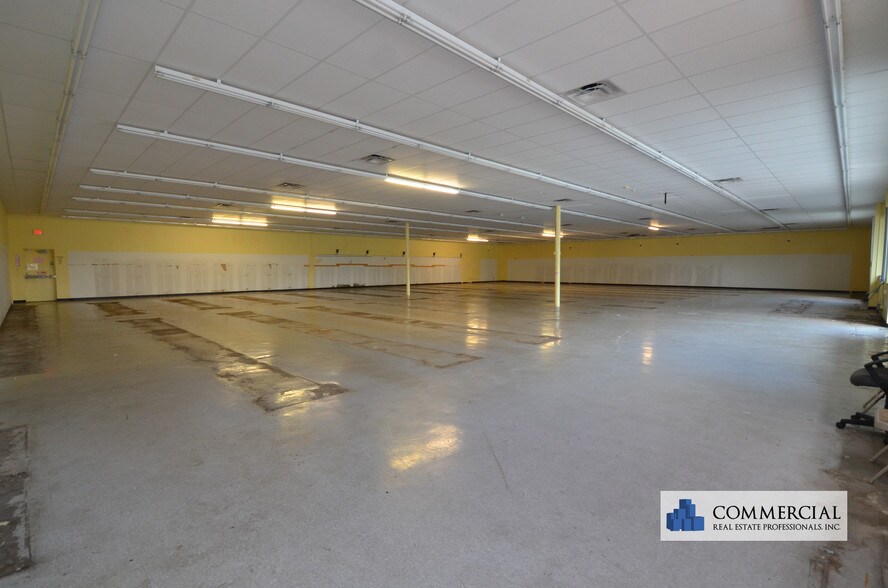 More Photos Of 7115 E Colonial Dr, Orlando Freestanding For Lease