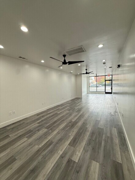 More Photos Of 514-520 McHenry Ave, Modesto Storefront For Lease