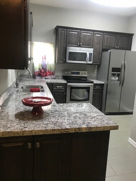 More Photos Of 15703 N 36th St, Phoenix Religious Facility For Lease