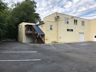 More Photos Of 225 E Pall Mall St, Winchester Flex For Sale