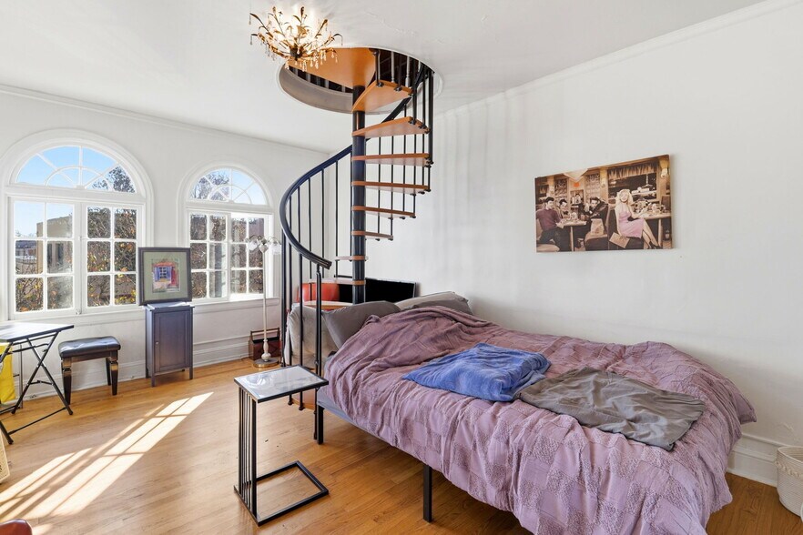 More Photos Of 1222 Broadway, Burlingame Storefront Retail Residential For Sale