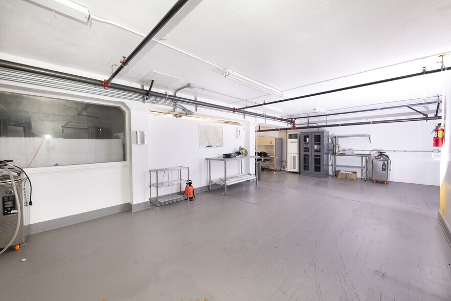 More Photos Of 197 E Jefferson Blvd, Los Angeles Warehouse For Sale