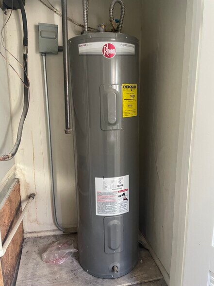 More Photos Of 1303 65th Dr, Lubbock Apartments For Sale