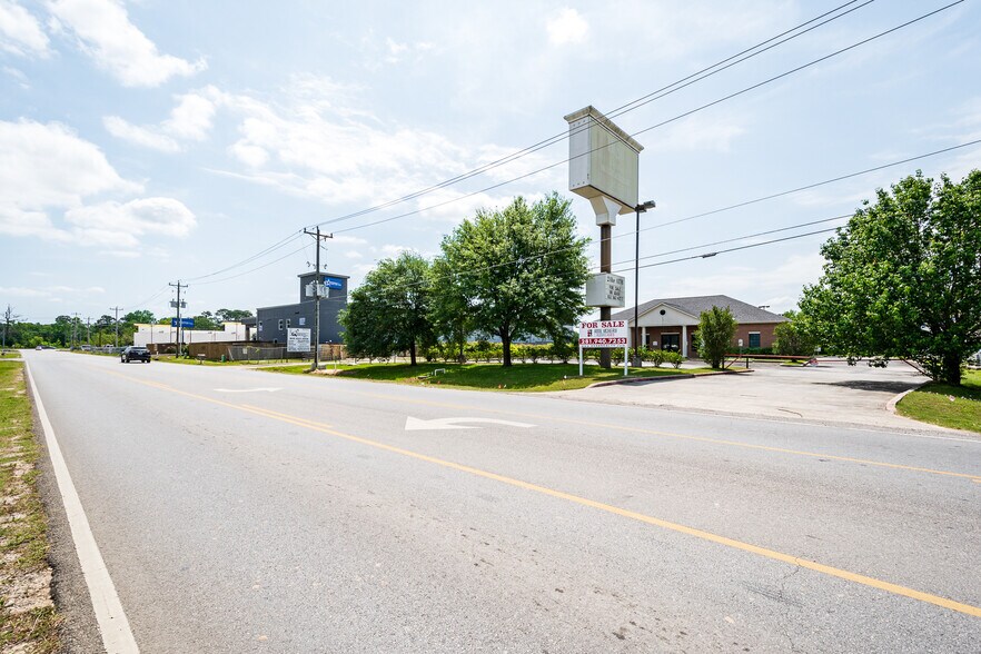 More Photos Of 22240 Farris Green Rd, Porter Bank For Sale