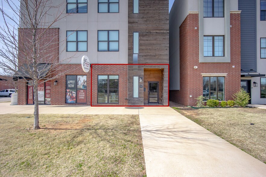 More Photos Of 101 W Apache St, Norman Office For Lease