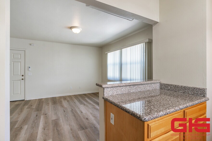 More Photos Of 380 S Sierra Madre Blvd, Pasadena Apartments For Sale