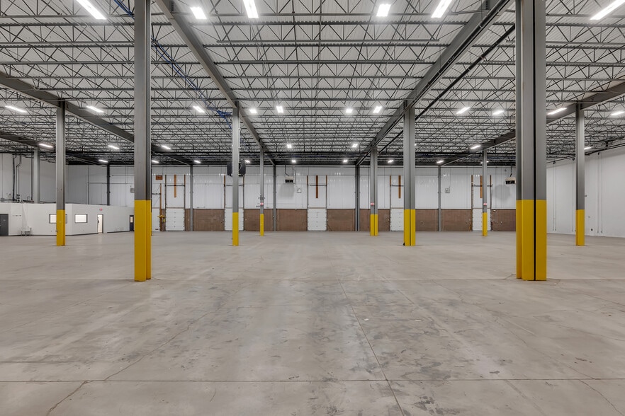 More Photos Of 30B Post Rd, Colonie Warehouse For Lease