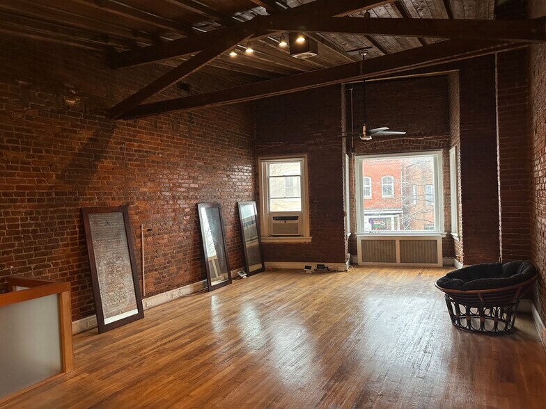 More Photos Of 1620 Wisconsin Ave NW, Washington Storefront Retail Office For Sale