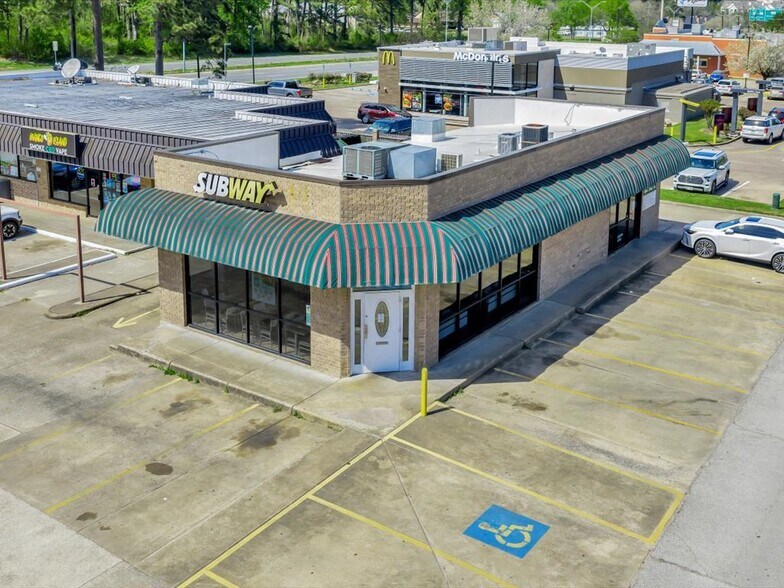 More Photos Of 105 Champions Dr, Lufkin Fast Food For Sale