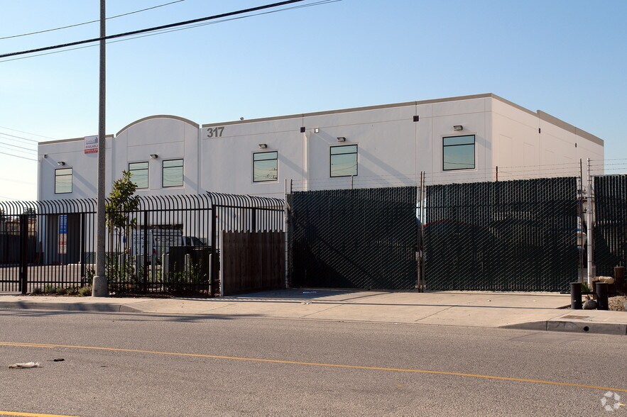 More Photos Of 317 N Eubank Ave, Wilmington Warehouse For Lease